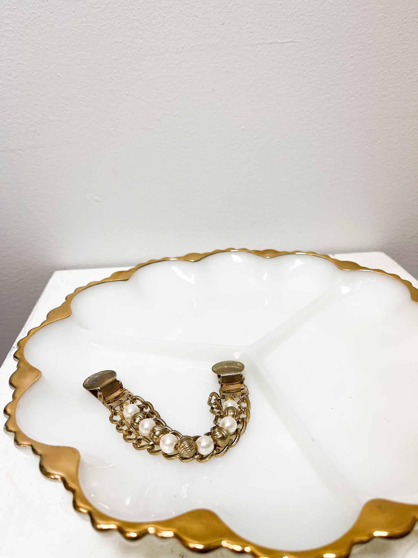 Chain Collar Brooch