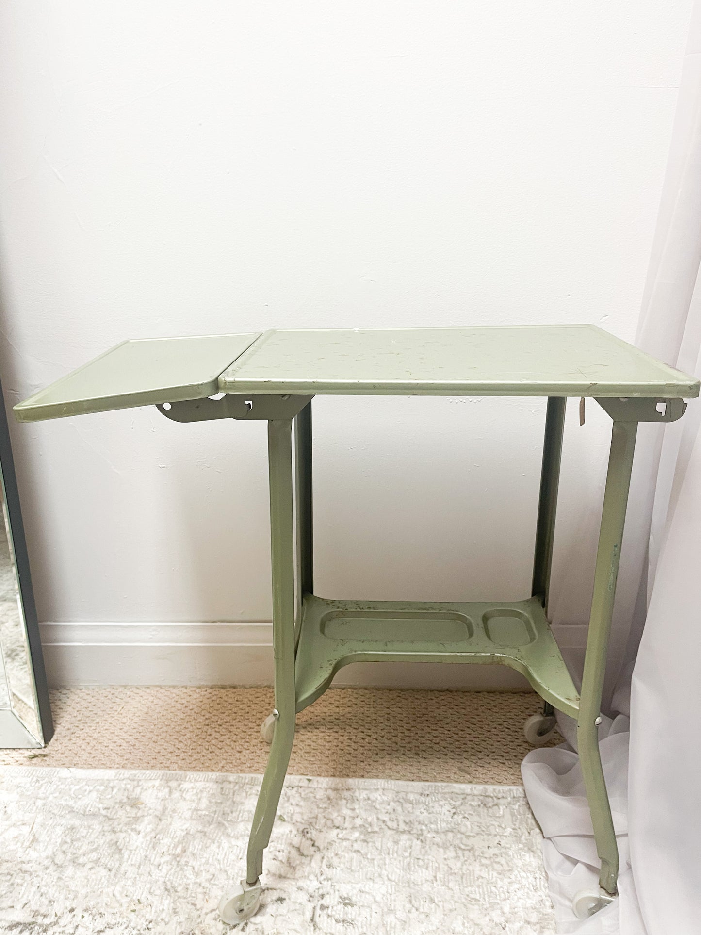 Green Metal Rolling Desk