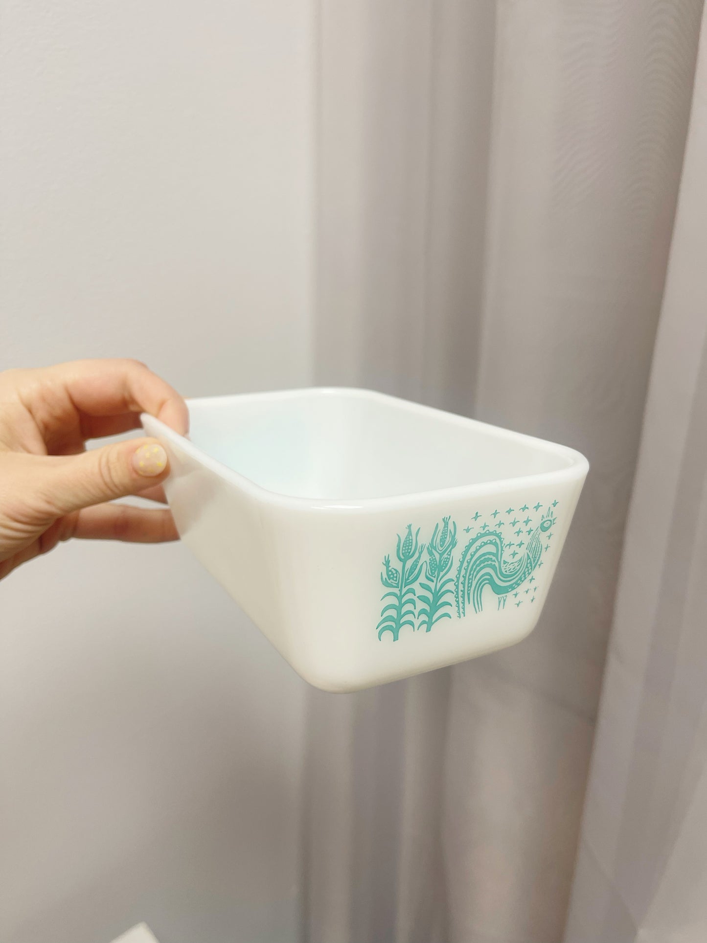 Pyrex Amish Butterprint fridge dish /loaf pan