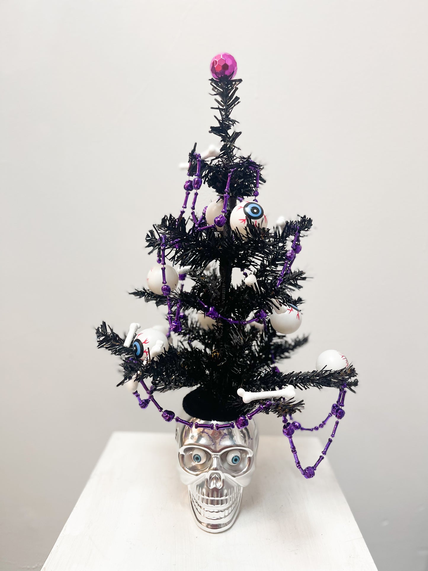 Halloween Tree with Silver Skull