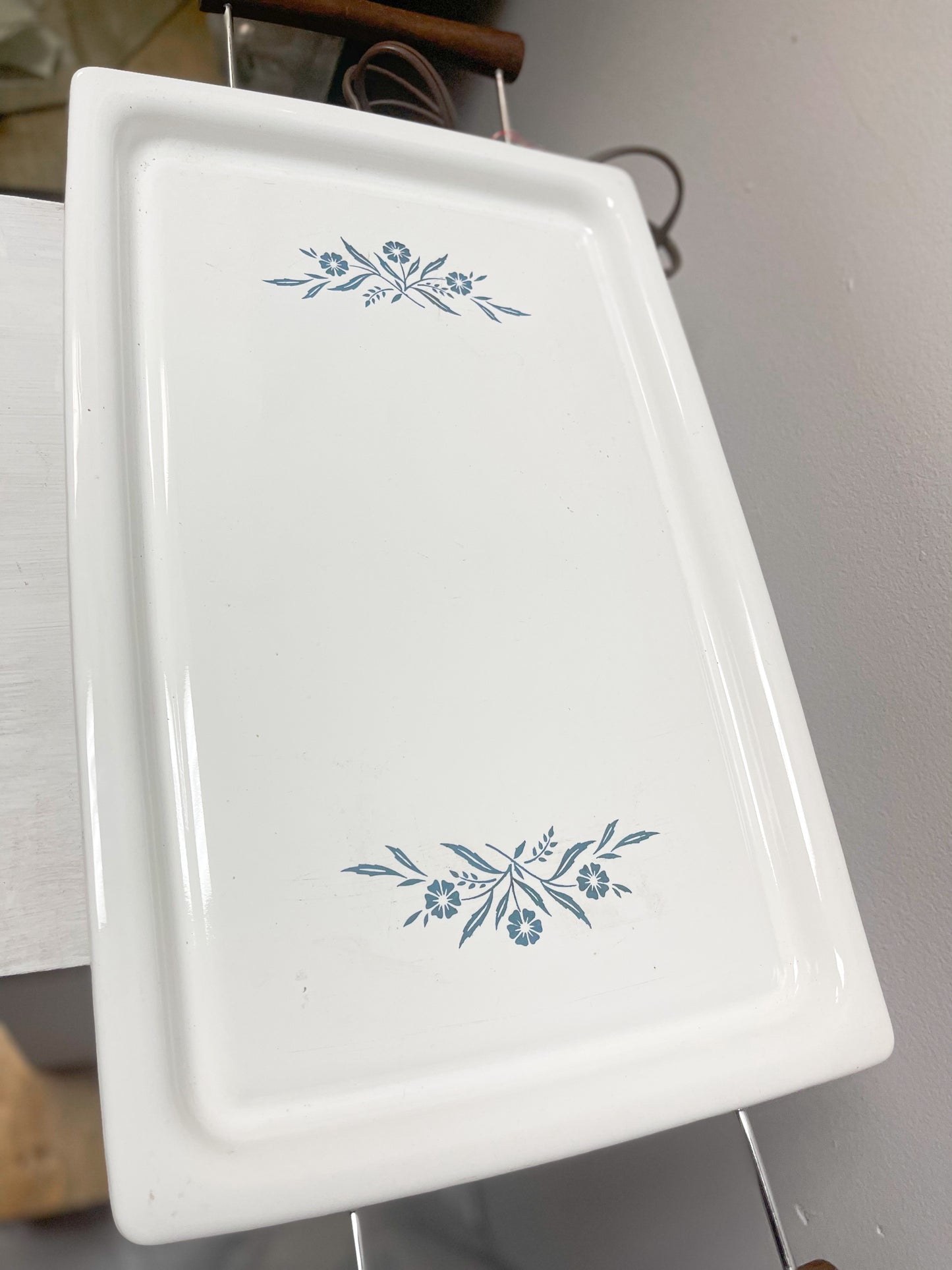 Blue & White ceramic hot plate