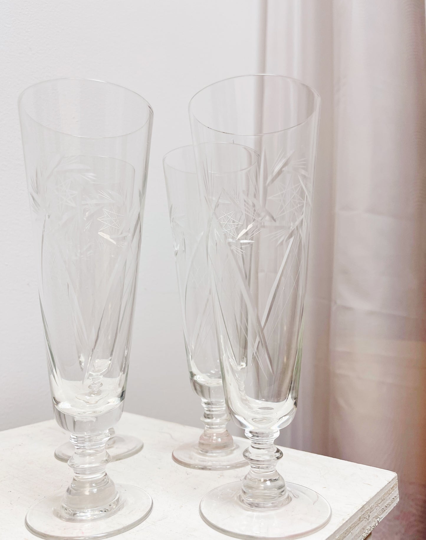 Set of 4 Pinwheel Crystal Pilsner glasses