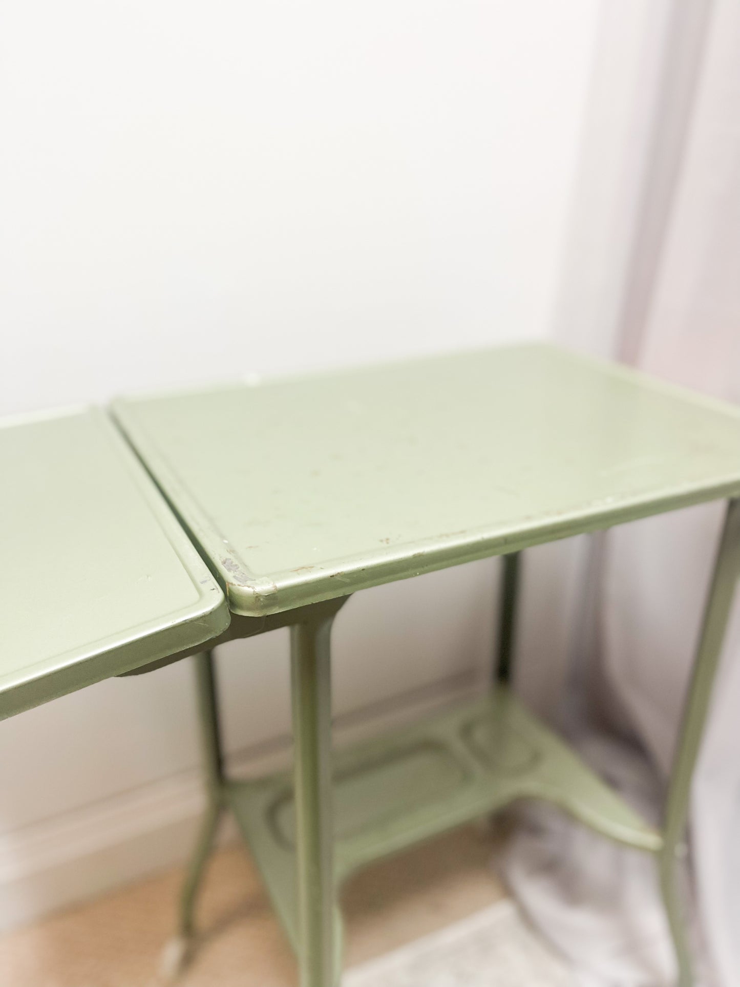 Green Metal Rolling Desk