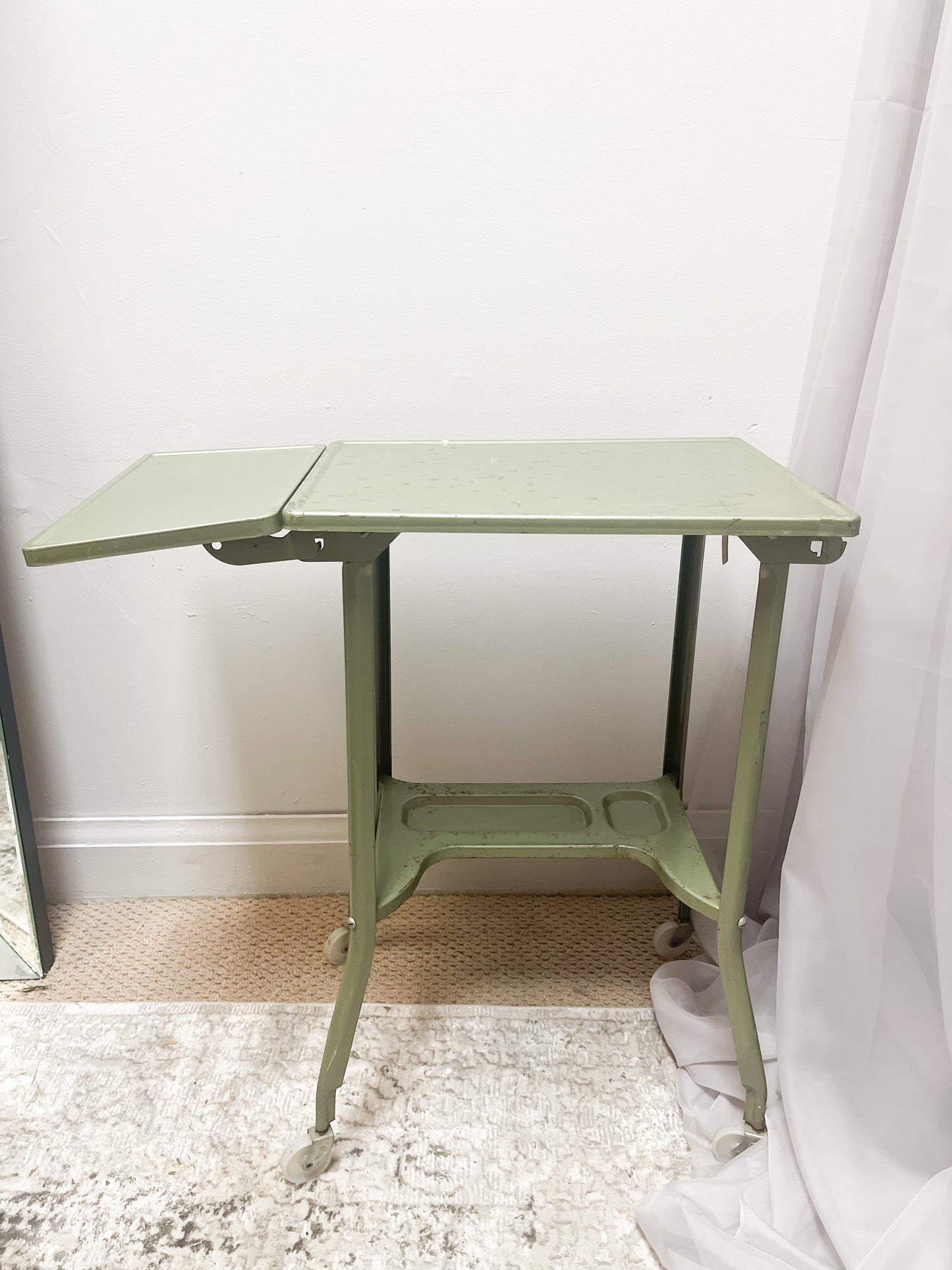 Green Metal Rolling Desk