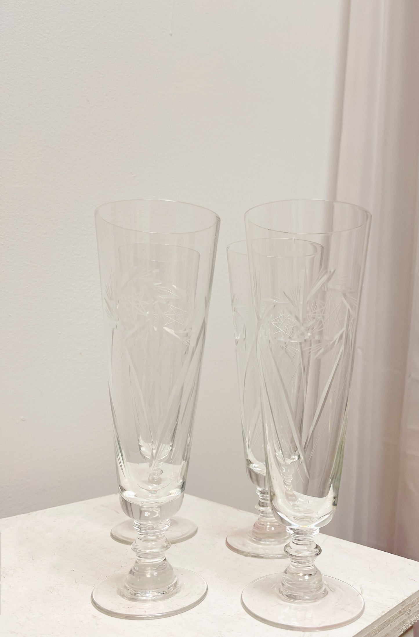 Set of 4 Pinwheel Crystal Pilsner glasses