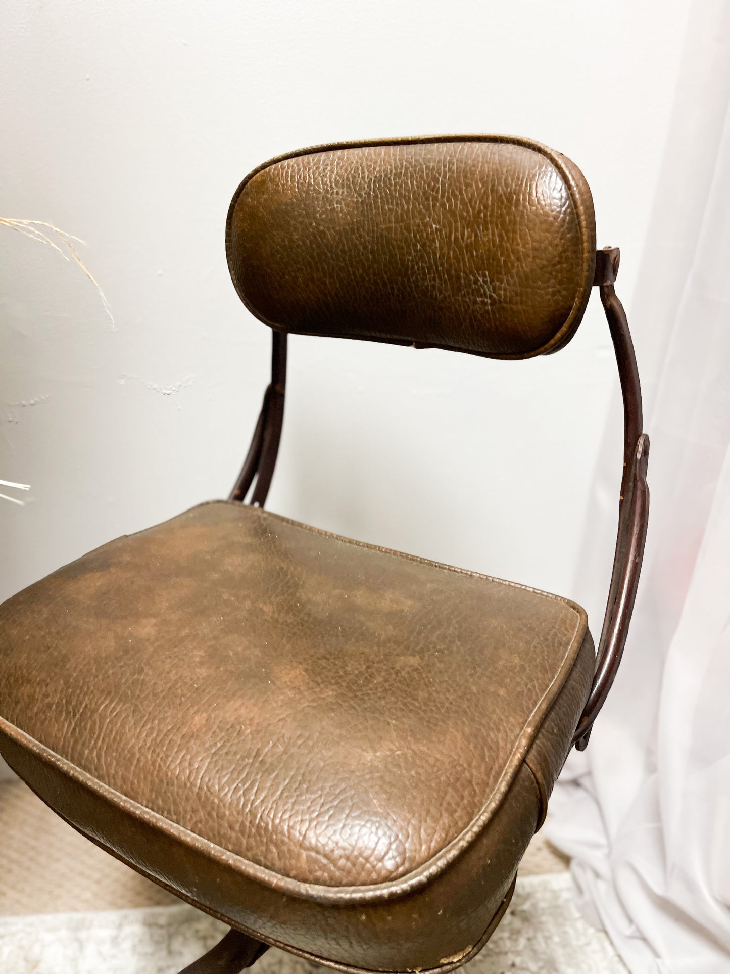 1930s Dumore Industrial Swivel Chair