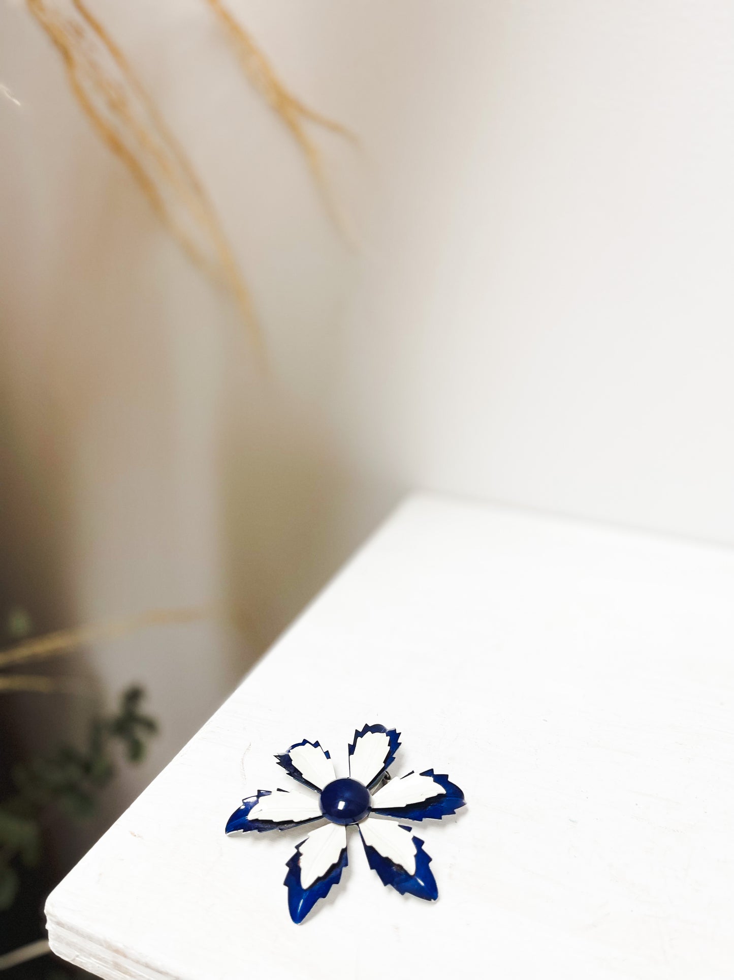 Blue & White Flower Enamel brooch