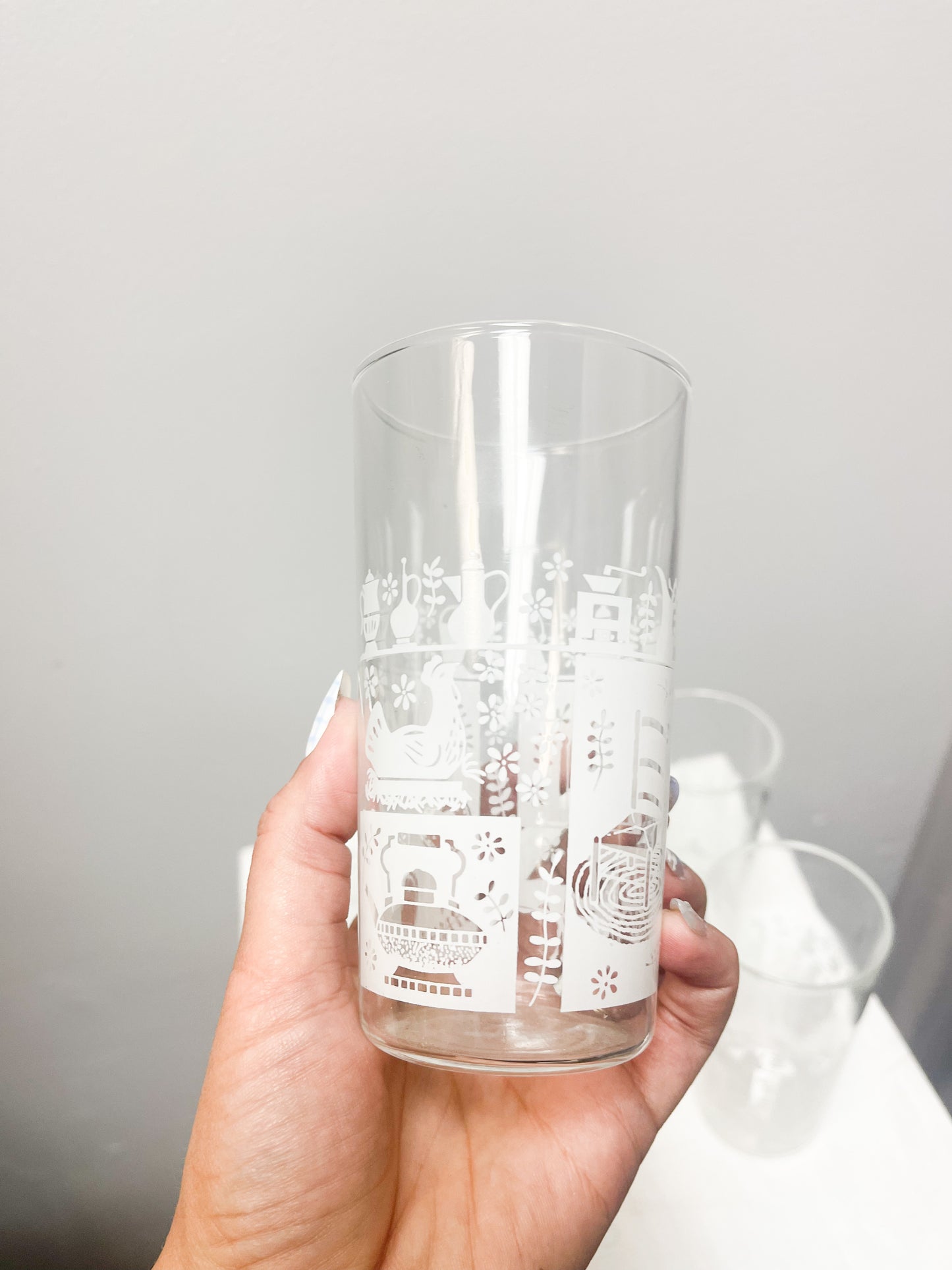 Set of 6 White Pattern Juice Glasses