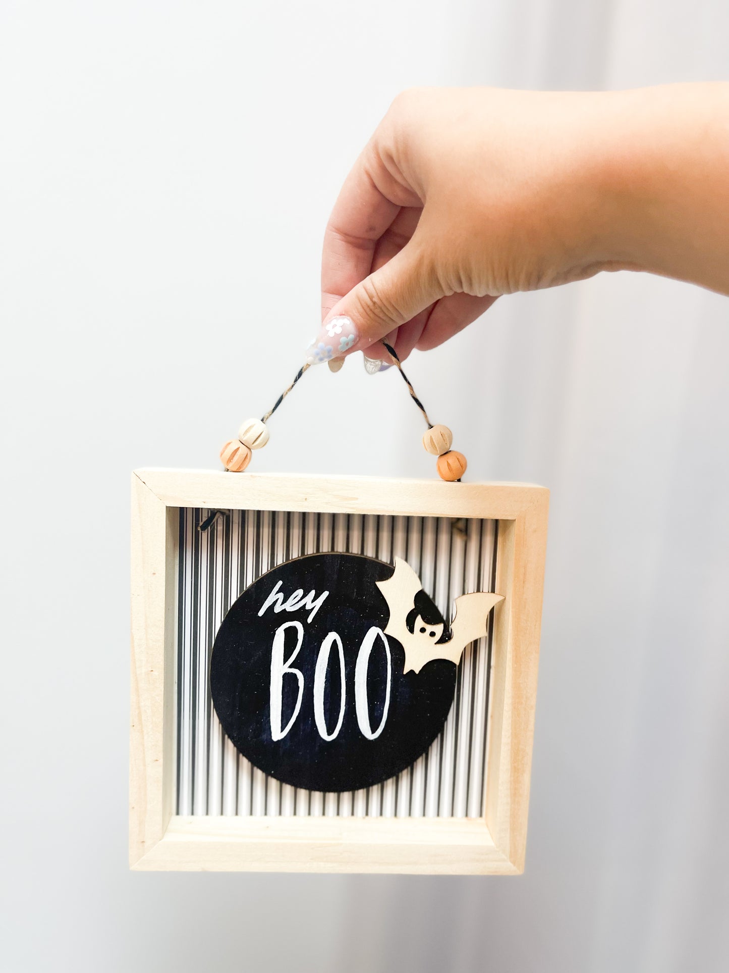 Hey Boo Sign with Stripe Background