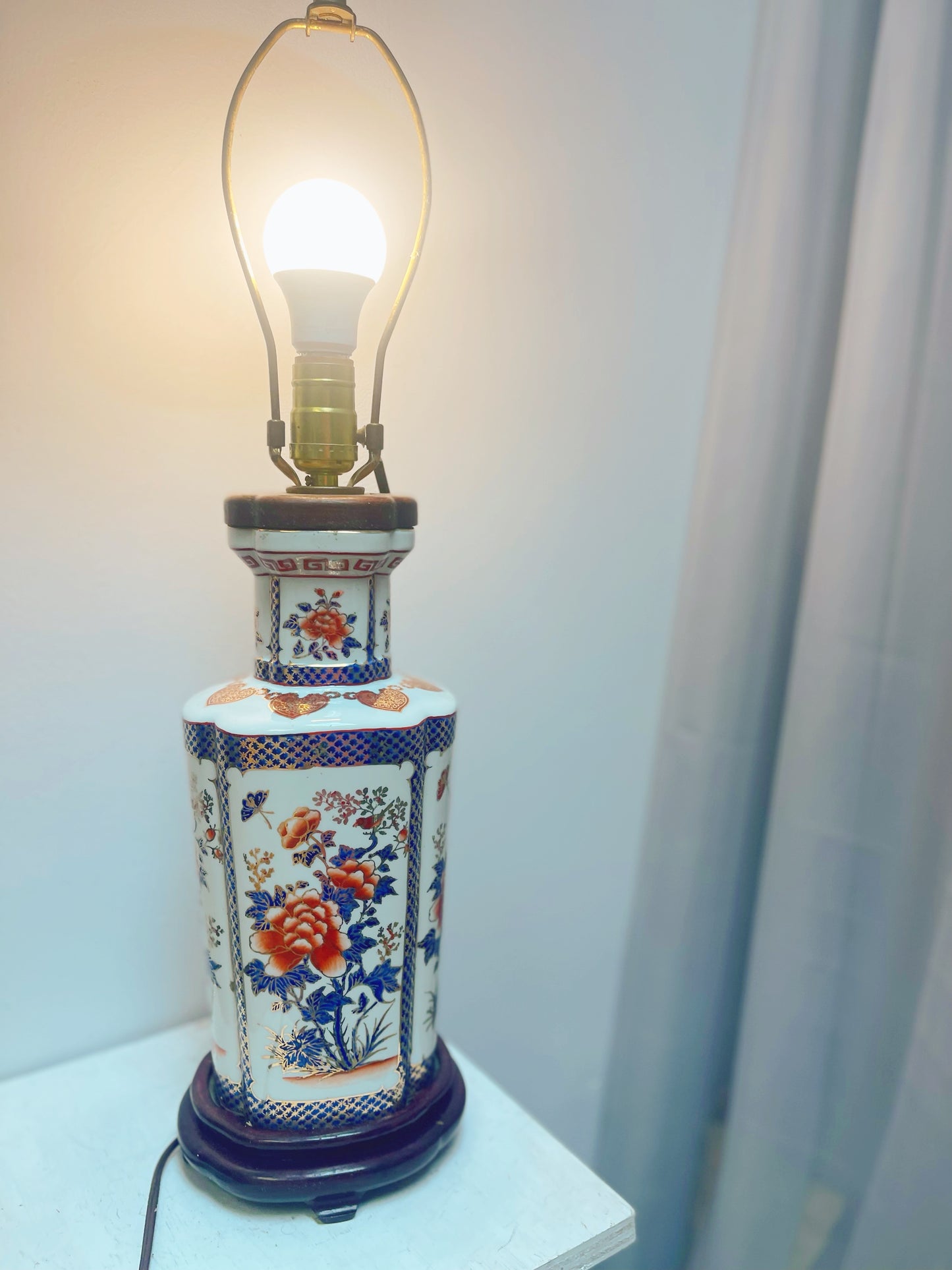 Imari Style Lamp