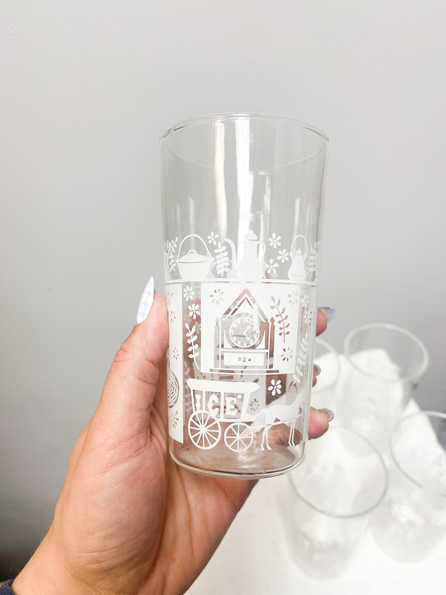 Set of 6 White Pattern Juice Glasses