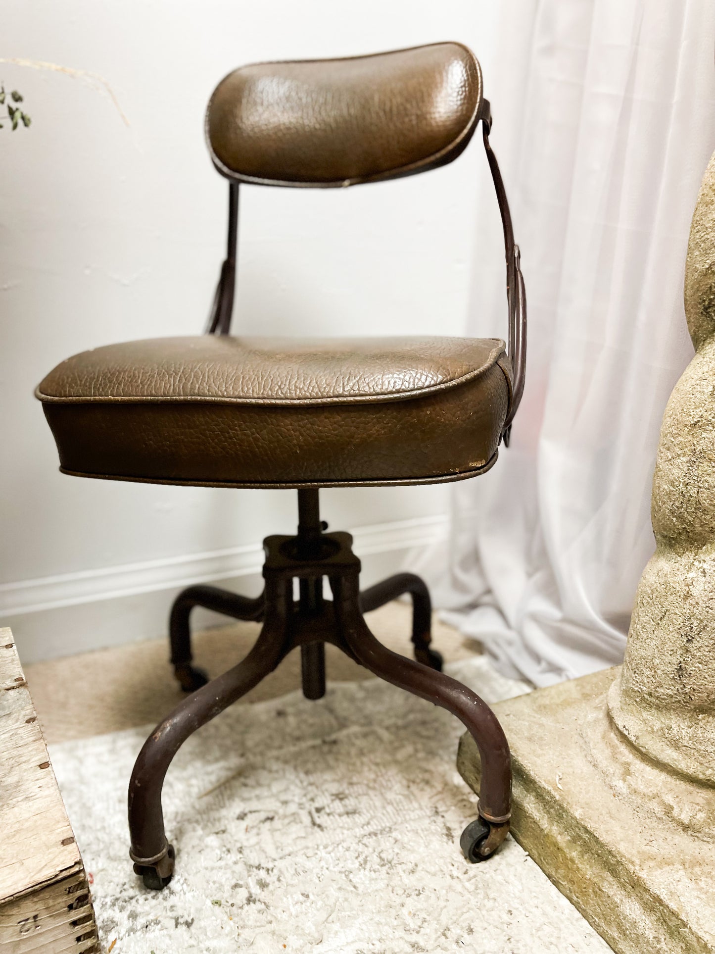 1930s Dumore Industrial Swivel Chair