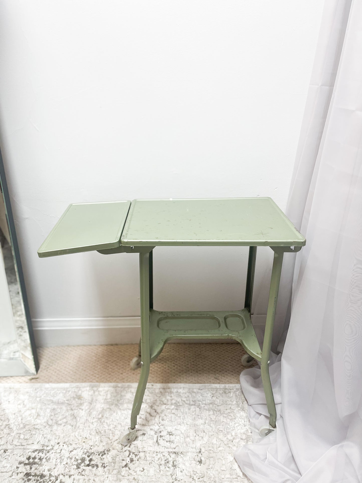 Green Metal Rolling Desk